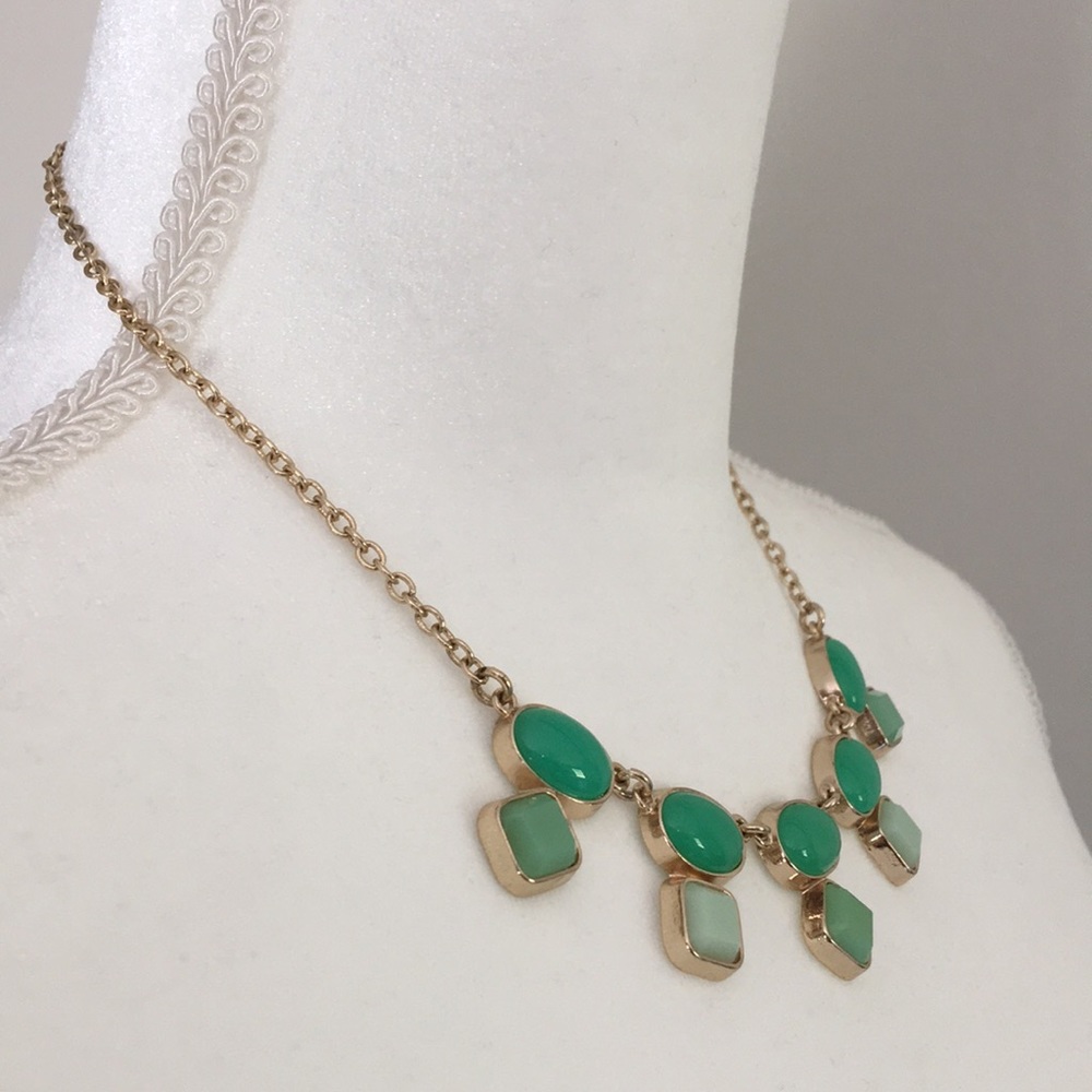 Vintage Liz Claiborne Necklace Jade Green and Gold